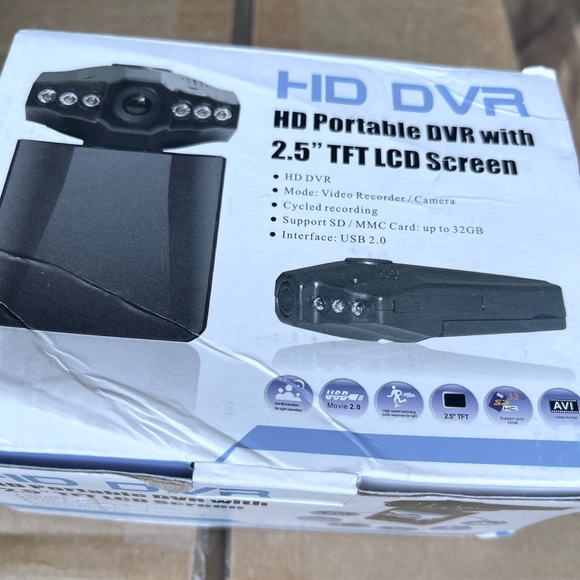 HD DVR CAMERA - Picture 2 of 4